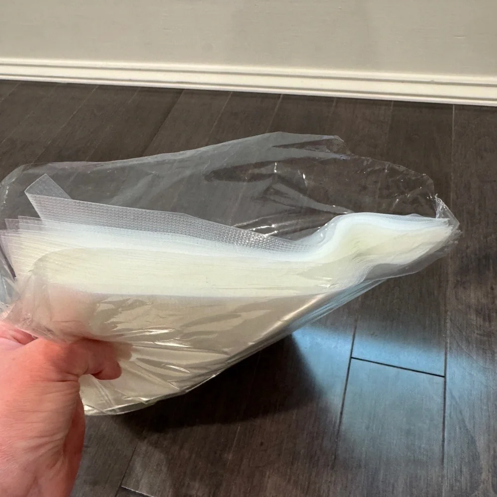 NWT Vacuum Seal Food Storage Bags- 25 bags